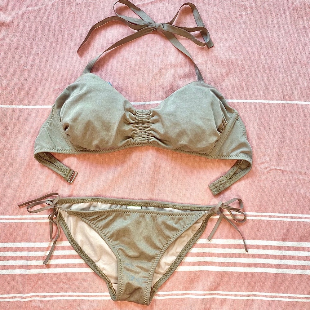 **SALE**  MALIA MILLS  Bikini - 32 D/DD  Bottoms XS-S Shimmery Champagne Silver